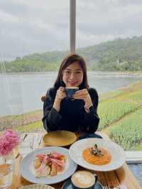 呢間Cafe真係外貌內涵並存，以為自己去咗歐洲城堡做咗公主