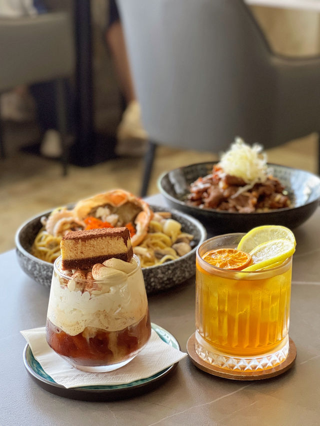 銅鑼灣維港海景樓上咖啡店