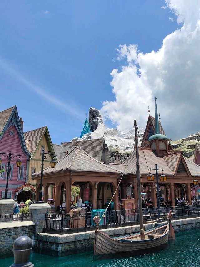 World of Frozen 