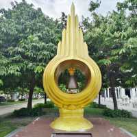 ลานหินโค้ง หลวงพ่อปัญญานันทภิกขุ