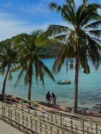 หาดถ้ำพัง เกาะสีชัง 🌊🌴