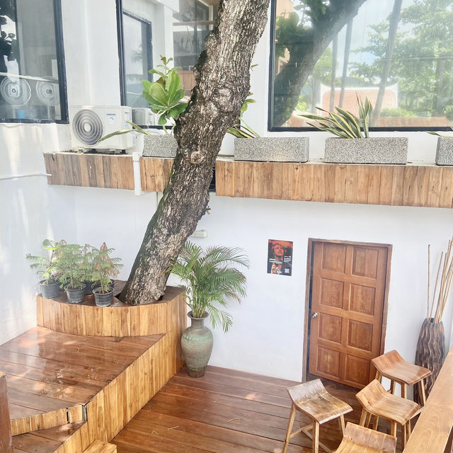 The Commune Terrace & Bar