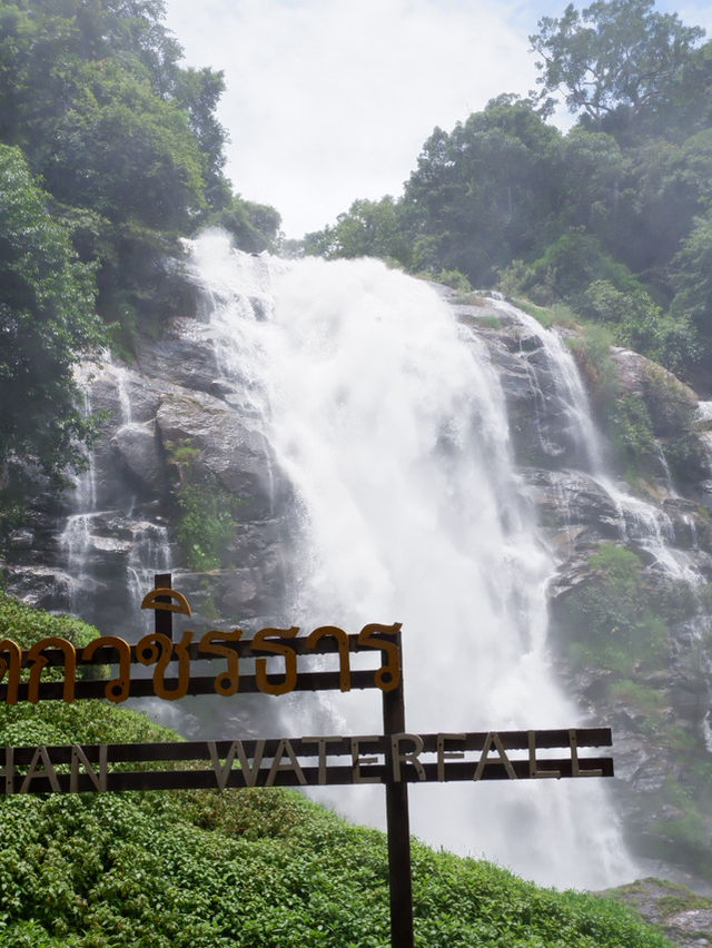 น้ำตกวชิรธาร - Wachirathan Waterfall