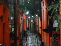 【伏見稲荷大社】千本鳥居の幻想世界へ⛩️願いを込めて歩く、朱のトンネル