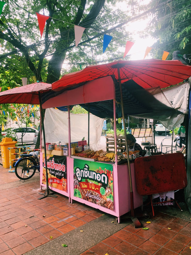 💕Having Food at Bangkok’s Hidden Gem💕