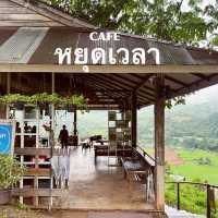 หยุดเวลาคาเฟ่ คาเฟ่บนเนินเขาสุด cute