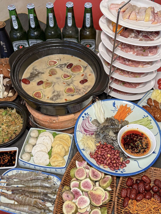 深圳李榮幸潮汕炭爐雞煲