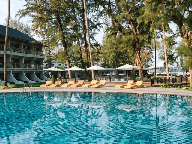 Amora Beach Resort Phuket