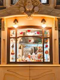 Tiny Tiaras & Toy Soldiers: The Best of Shanghai Disneyland for Kids