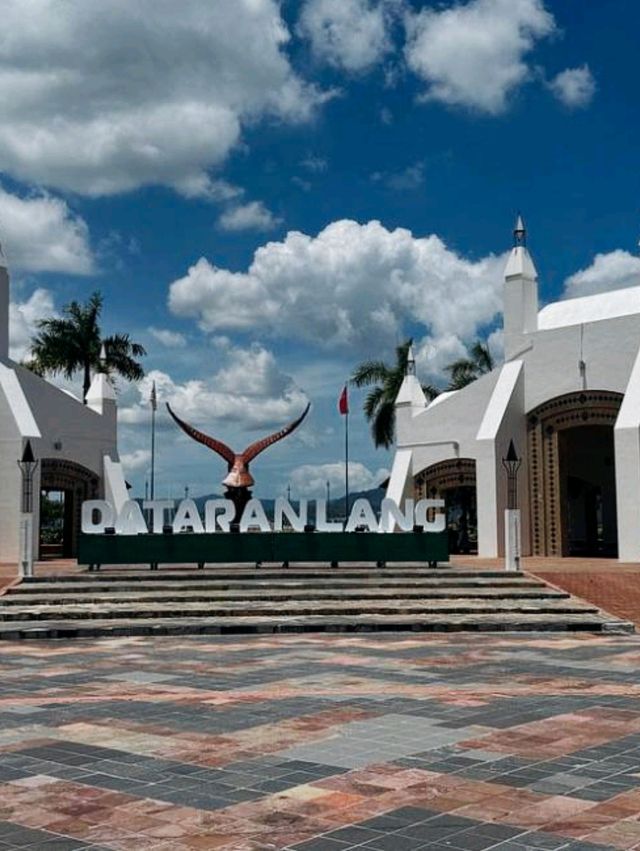 Experience Langkawi's beauty at Eagle Square!