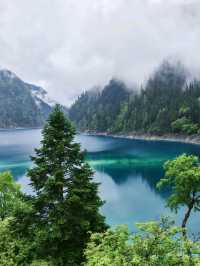 Jiuzhaigou Wonders: Beautiful Nature’s Masterpiece in Sichuan