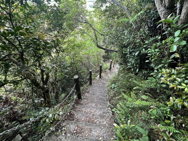 【城山（タッチュー）｜沖縄・伊江島 「たった172mなのに大満足！島のシンボルから見渡す絶景パノラマ」】
