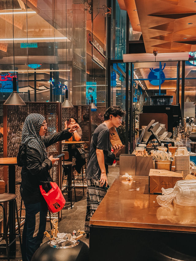 Modern Brews at Luckin Coffee, Sunway Pyramid