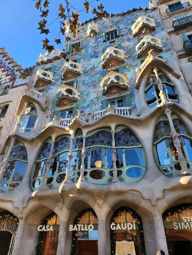 Getting lost in the magic of Barcelona’s streets. 🌆✨
