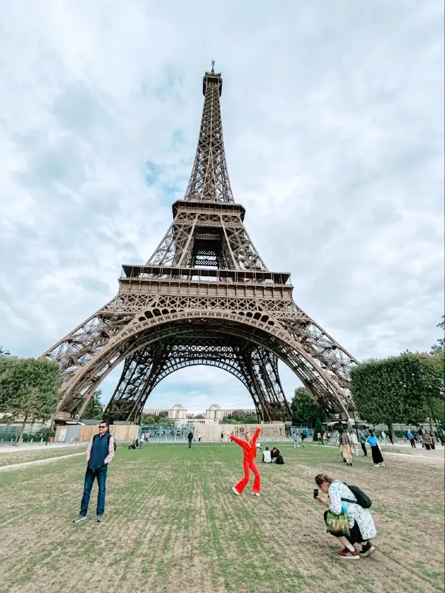 參觀艾菲爾鐵塔