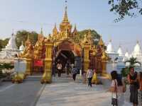 Su Taung Pyi Pagoda