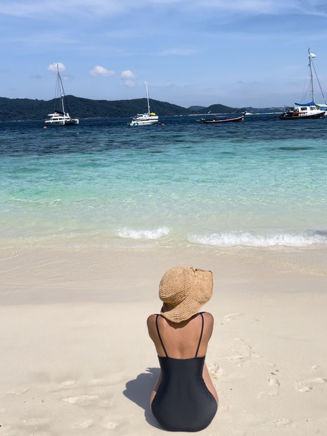 Banana beach 🏝️ Banana beach 🏝️