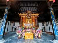 วัดพุทธโบราณ 800 ปีเมืองเซี่ยงไฮ้