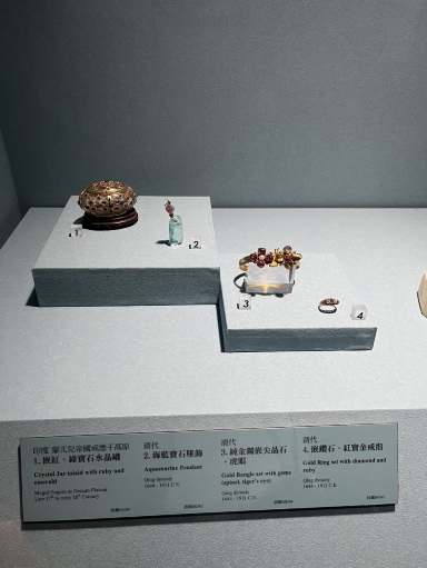 白菜」の彫刻で有名な「国立故宮博物院」 | Trip.com 台北