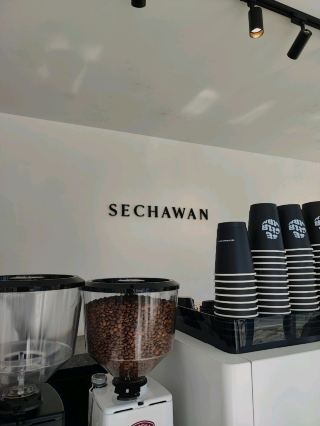 Стоит ли посетить кафе Sechawan в Куантане? Безусловно!