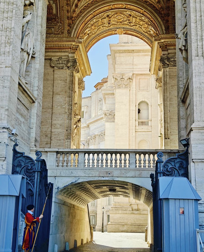 🇻🇦 Vatican City: The Tiny Country That Felt Like a Giant Museum