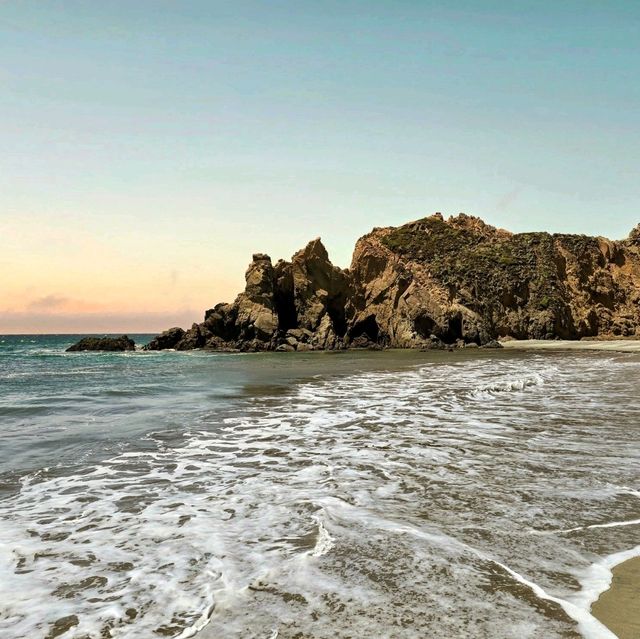 Pfeiffer Big Sur State Park 海灘 - 🏖️  加州的隱藏瑰寶，自駕遊的完美目的地！