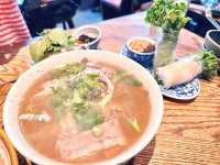 🇨🇦Vancouver main st 줄서는 찐맛집‘Anh and chi'