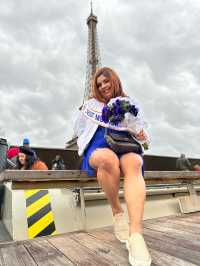 A fabulous birthday celebration on the Seine