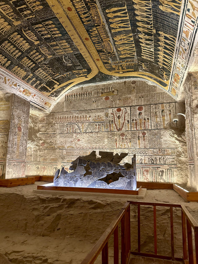 Exploring the Valley of the Kings 🏺 