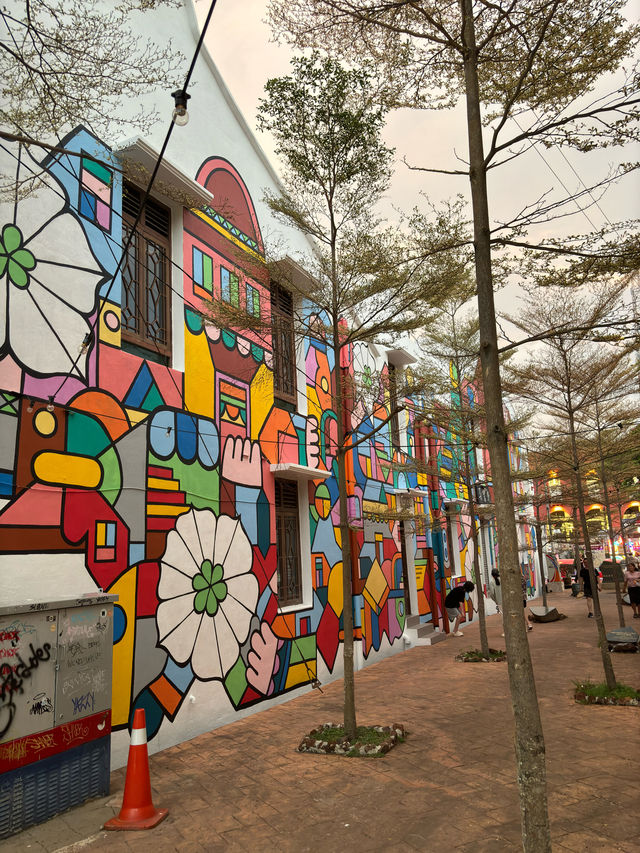 Discover Malaysia: From Sky-high Towers to Street Food Wonders