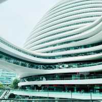 FUTURISTIC SHOPPING HAVEN