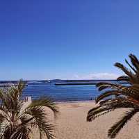 A beach where you can also enjoy taking pictures