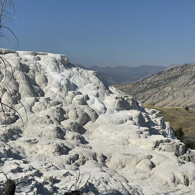 🌄 Yellowstone Hidden Icons – Another Set of Must-See Landmarks 🌄