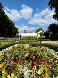 Family Afternoon in Holland Park