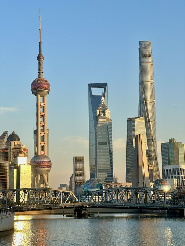 Shanghai: The City Where Tradition Meets Futuristic Skylines