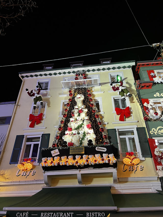 🎄🏰 Baden-Baden Weihnachtsmarkt – Where the Black Forest Sparkles with Elegance ✨❄️