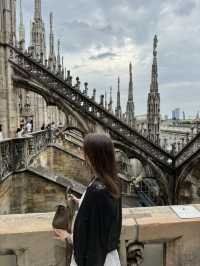 ✨👑 Milan: Where History Meets High Fashion! 🇮🇹👠