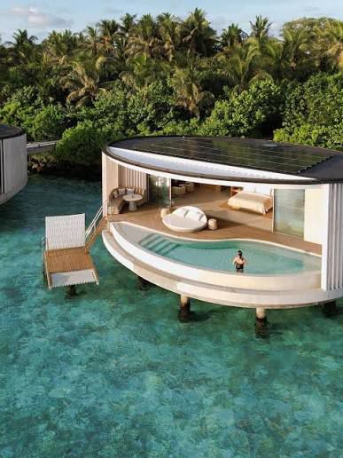 TOP 5 HOTELS IN THE MALDIVES