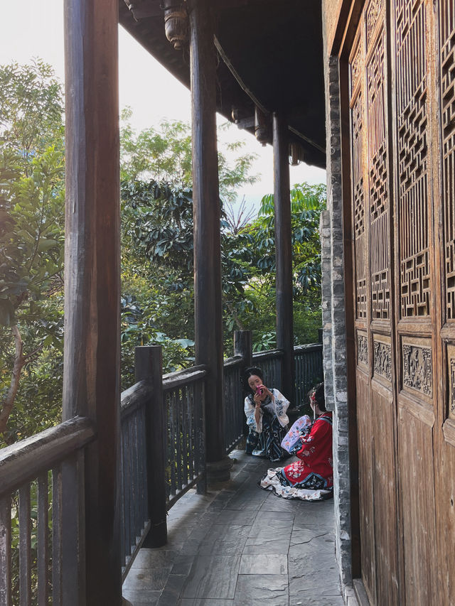Modern Meets Tradition🏯 Modern Meets Tradition🏯