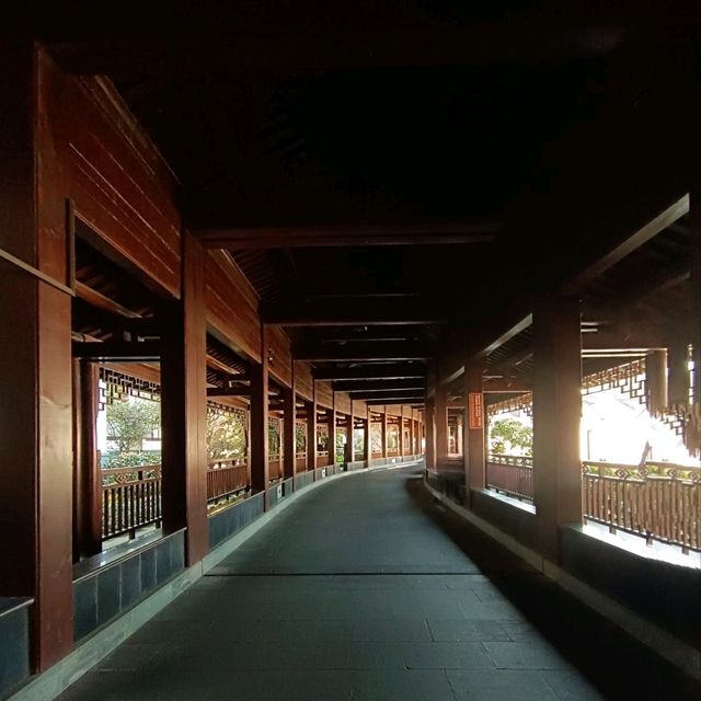Wuzhen, the Night Queen of Zhejiang