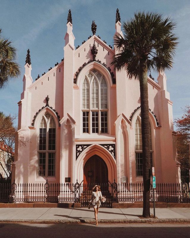 Pink Dreams and Timeless Beauty in Charleston