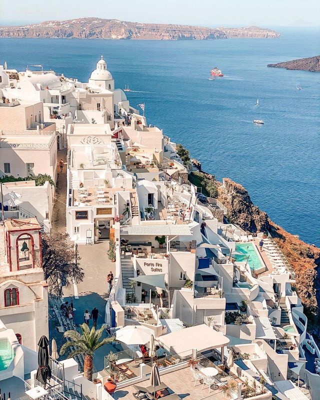 Santorini: An Island of Solitude, Best Explored in the Low Season