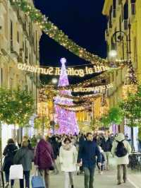 "Sorrento and Naples Unite: A Magical Christmas Fusion"