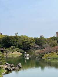 🎈高松栗林公園，一個小眾但是充滿趣味的地方，這裡遊客較少、酒店價格實惠、當地居民淳樸友善，是一個非常好的旅遊目的地