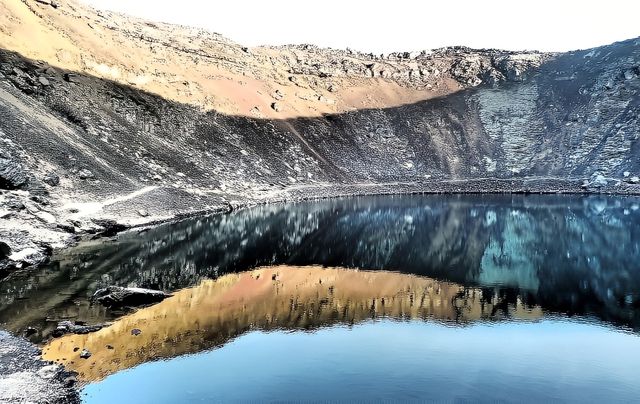 冰島火山口