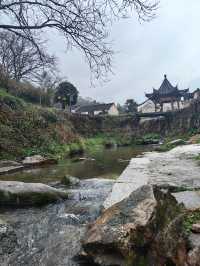登春日之山，感受皖南春季的山水之美