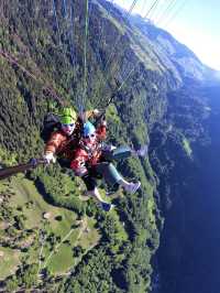 春天去一次瑞士玩一次滑翔傘🪂吧