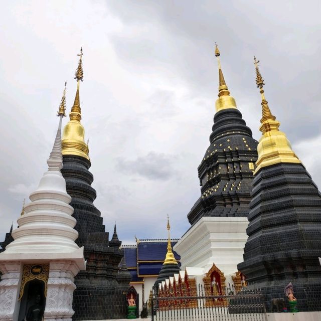 ยำทุกวัดไว้ในที่เดียว! 清迈的这寺庙！必须打卡！