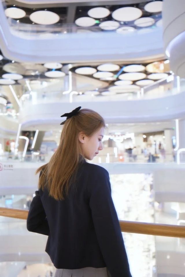 上海旅遊：新晋藝術商場拍到手機沒電