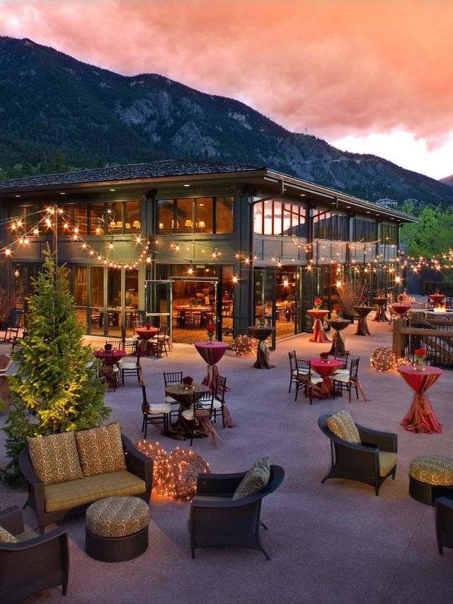 🌟 Colorado Springs Charm: The Broadmoor Bliss 🏔️✨